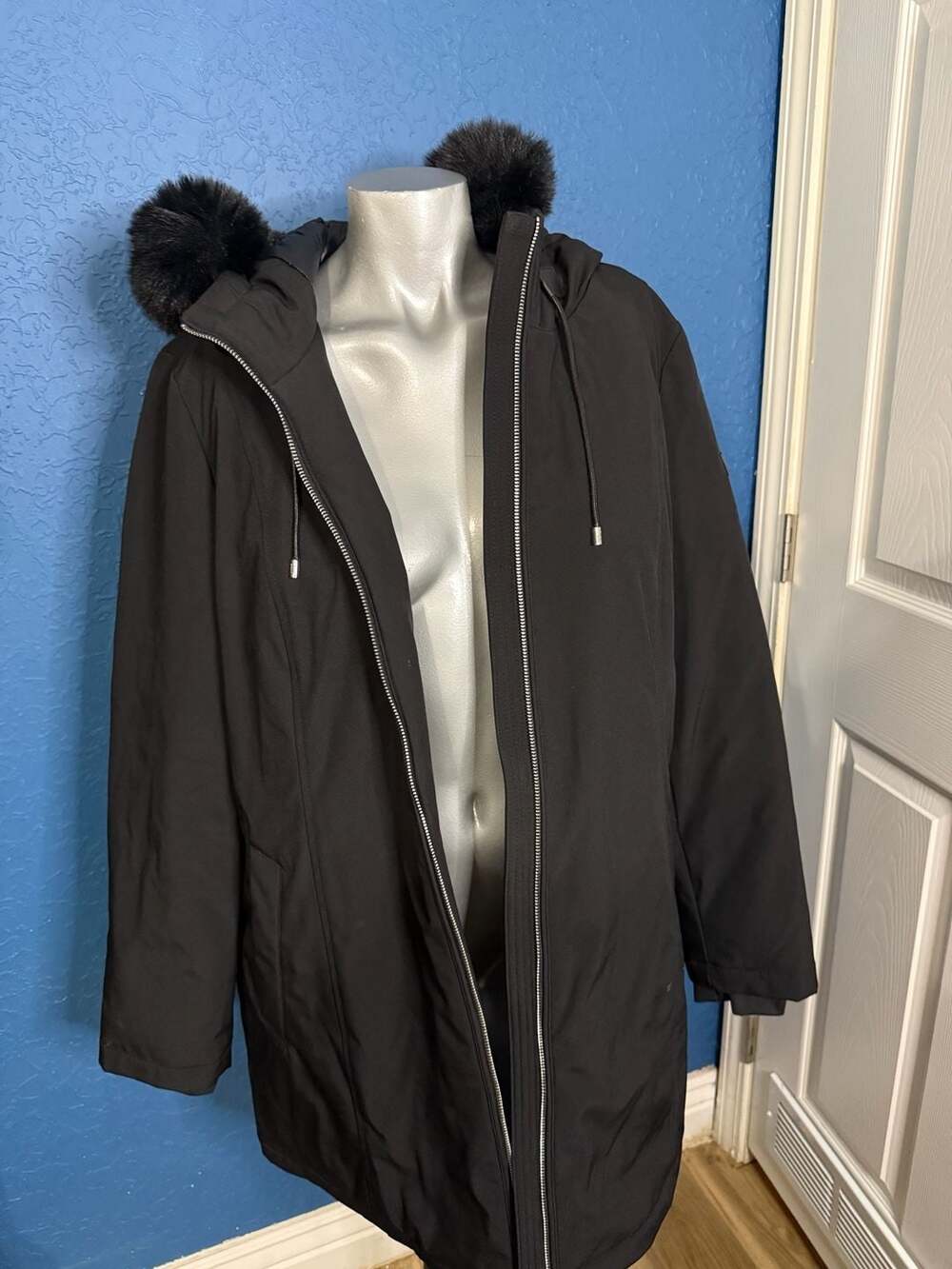 DKNY Women’s L Black Hooded Parka Coat Faux Fur Trim Long Winter Jacket